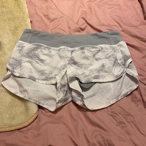 Lululemon speed up 4” short